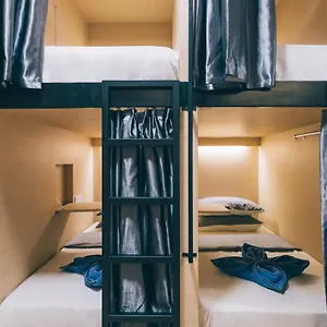 Wanderloft Capsule Singapur